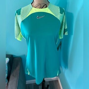 NWT Women’s Nike Soccer/Athletic Colorful Short Size Large